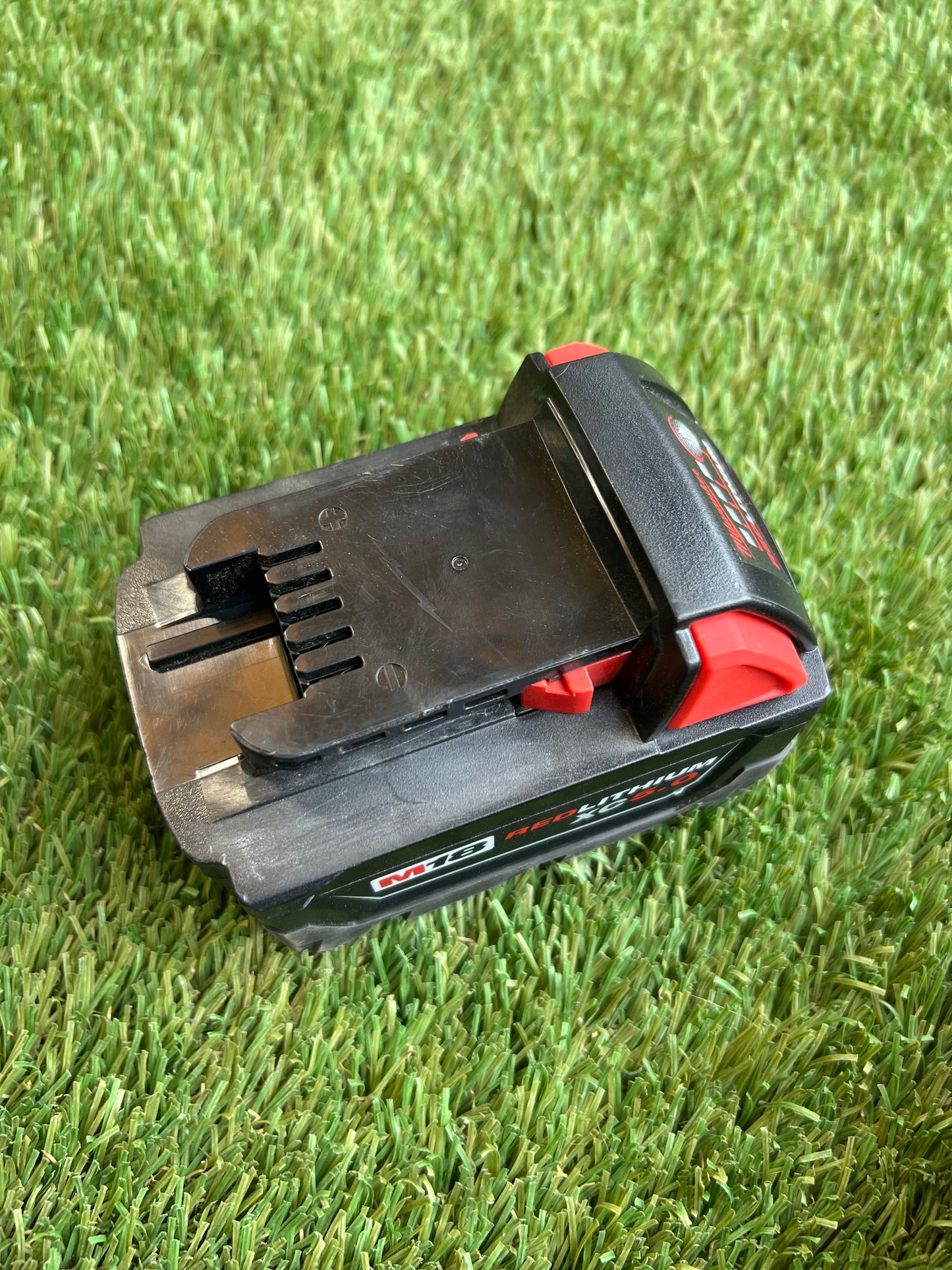 Milwaukee M18 18-Volt 5.0 Ah Lithium-Ion XC Extended Capacity Battery Pack