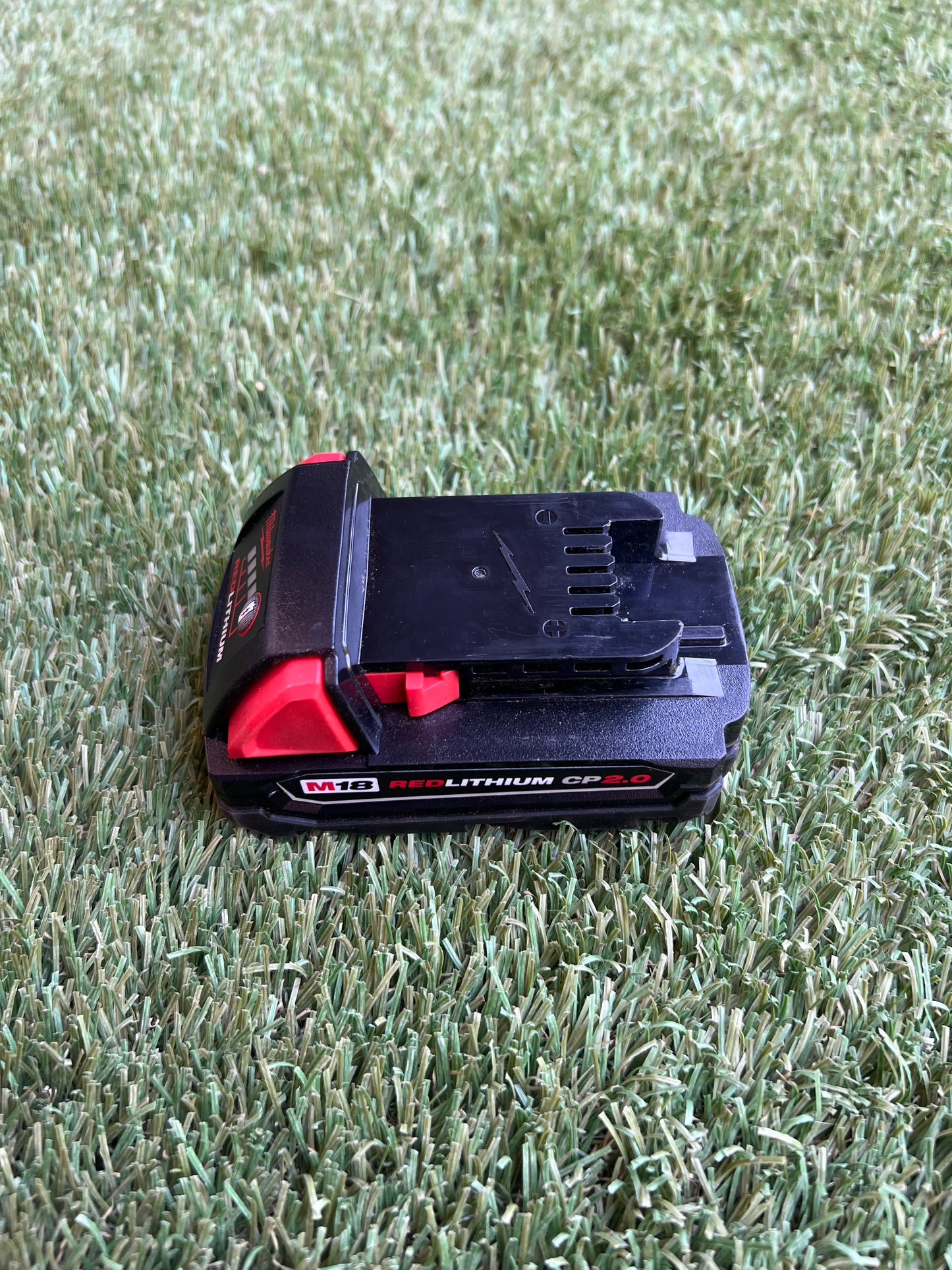 Milwaukee M18 18-Volt 2.0 Ah Lithium-Ion Compact Battery