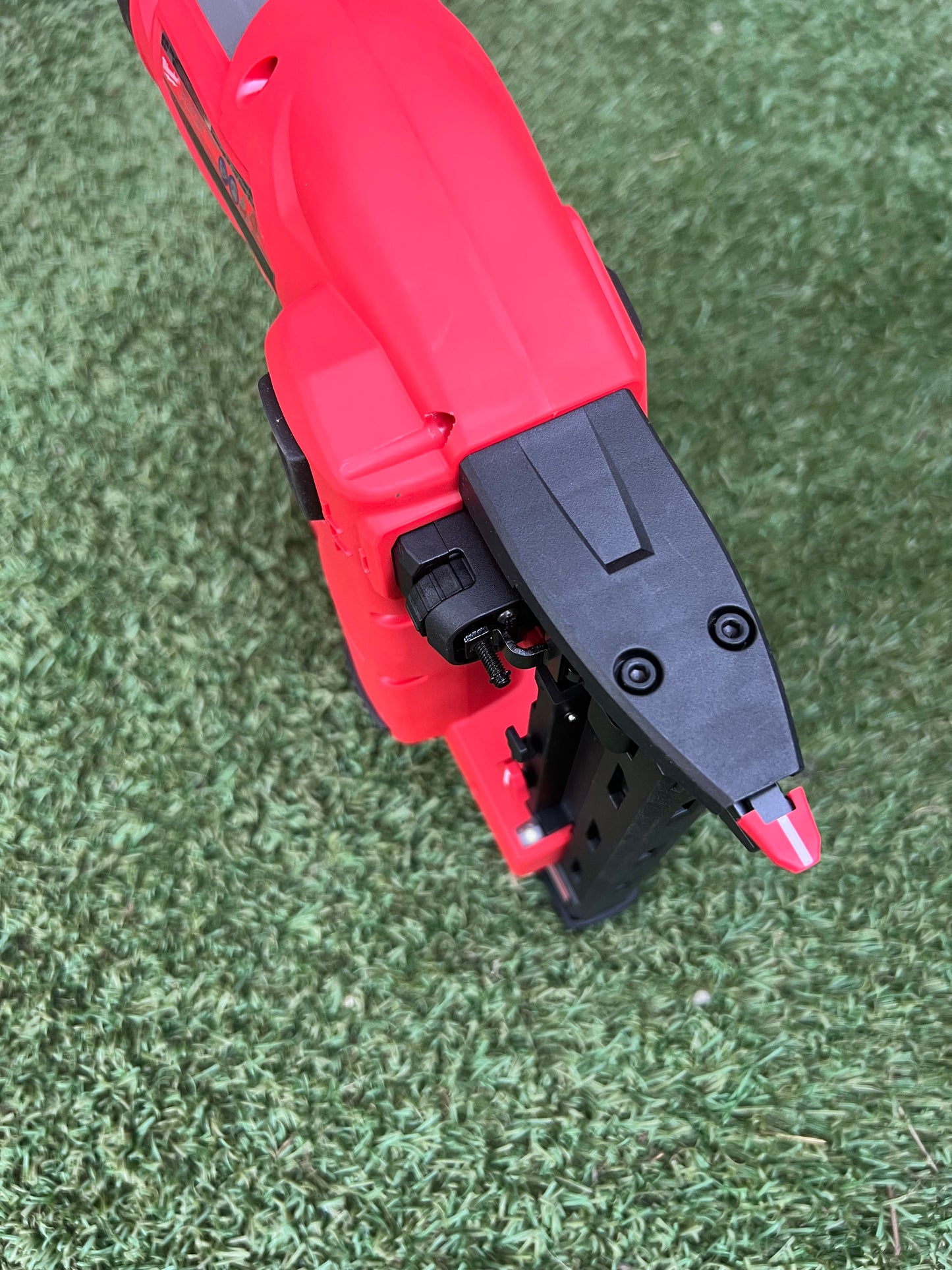Milwaukee M18 FUEL 18-Volt Lithium-Ion Brushless Cordless 18-Gauge 1/4 in. Narrow Crown Stapler (Tool-Only)