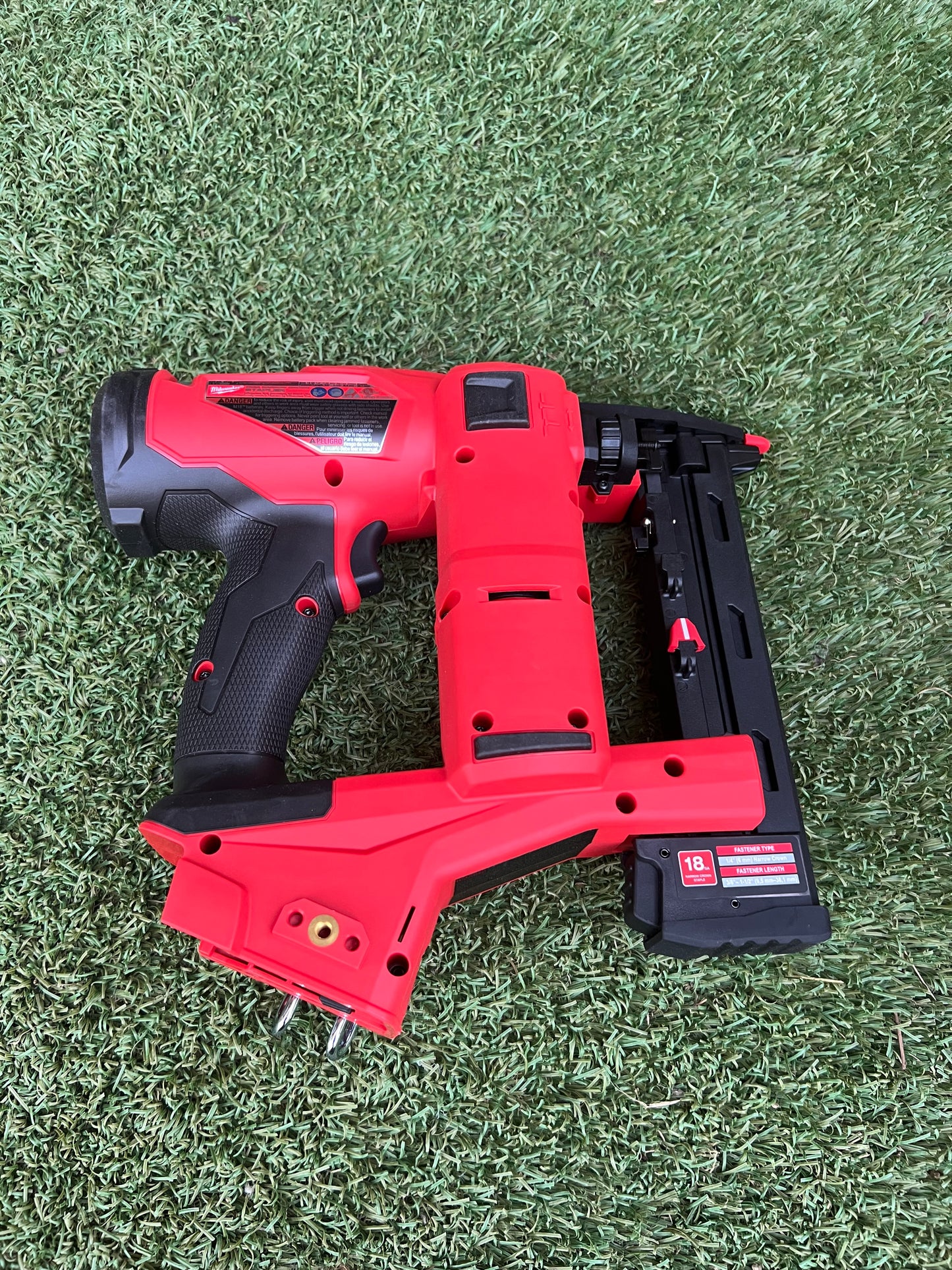 Milwaukee M18 FUEL 18-Volt Lithium-Ion Brushless Cordless 18-Gauge 1/4 in. Narrow Crown Stapler (Tool-Only)