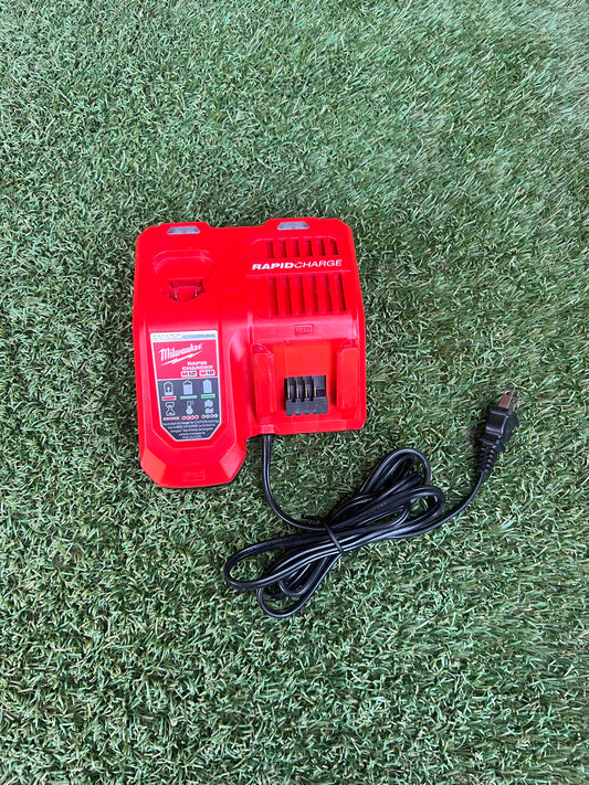 Milwaukee M12 and M18 12-Volt/18-Volt Lithium-Ion Multi-Voltage Rapid Battery Charger