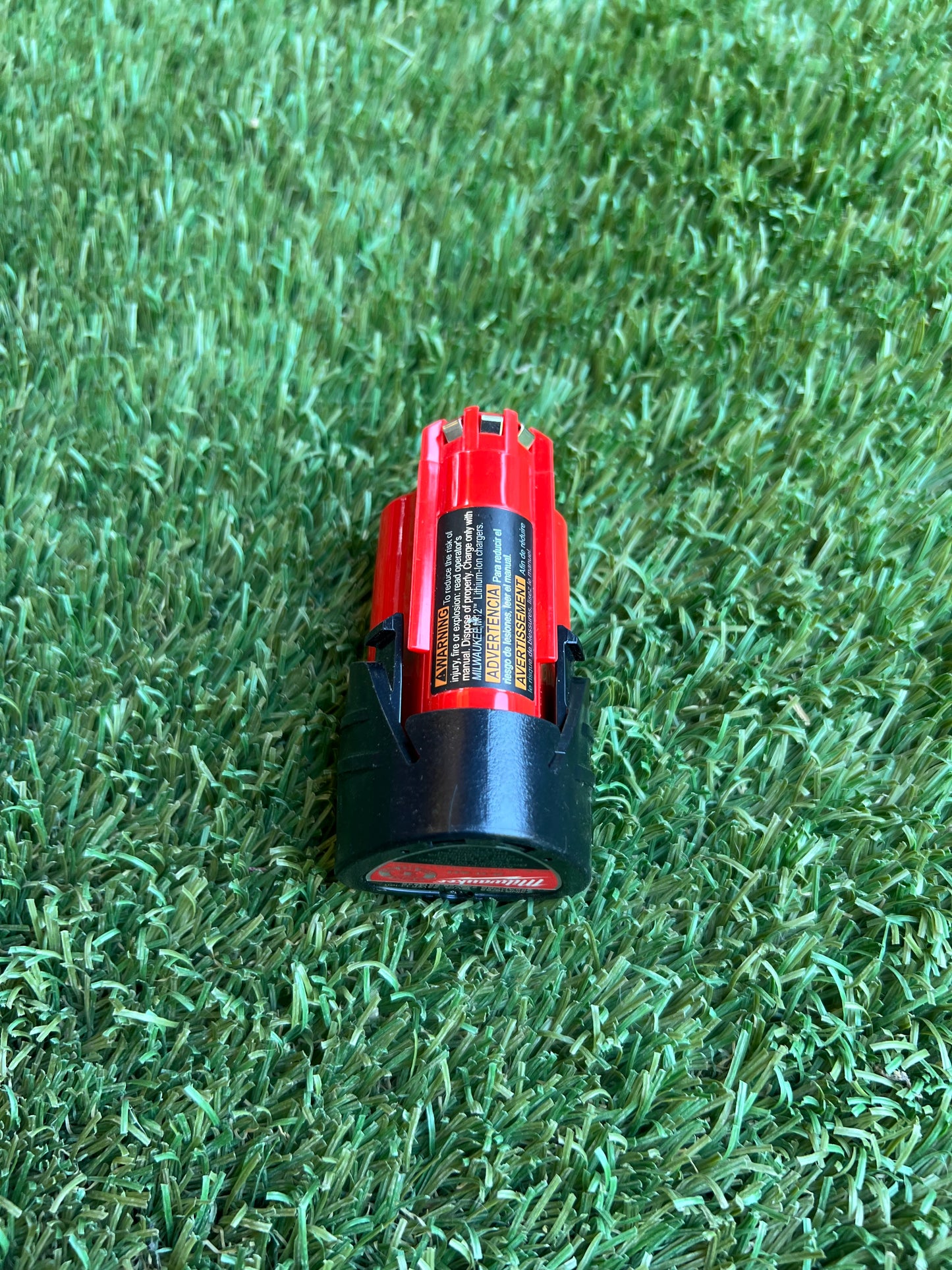 Milwaukee M12 12-Volt Lithium-Ion 2.0 Ah Compact Battery Pack